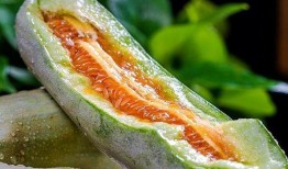 网红吃瓜洗眼睛,揭秘网络红人的另类养生法